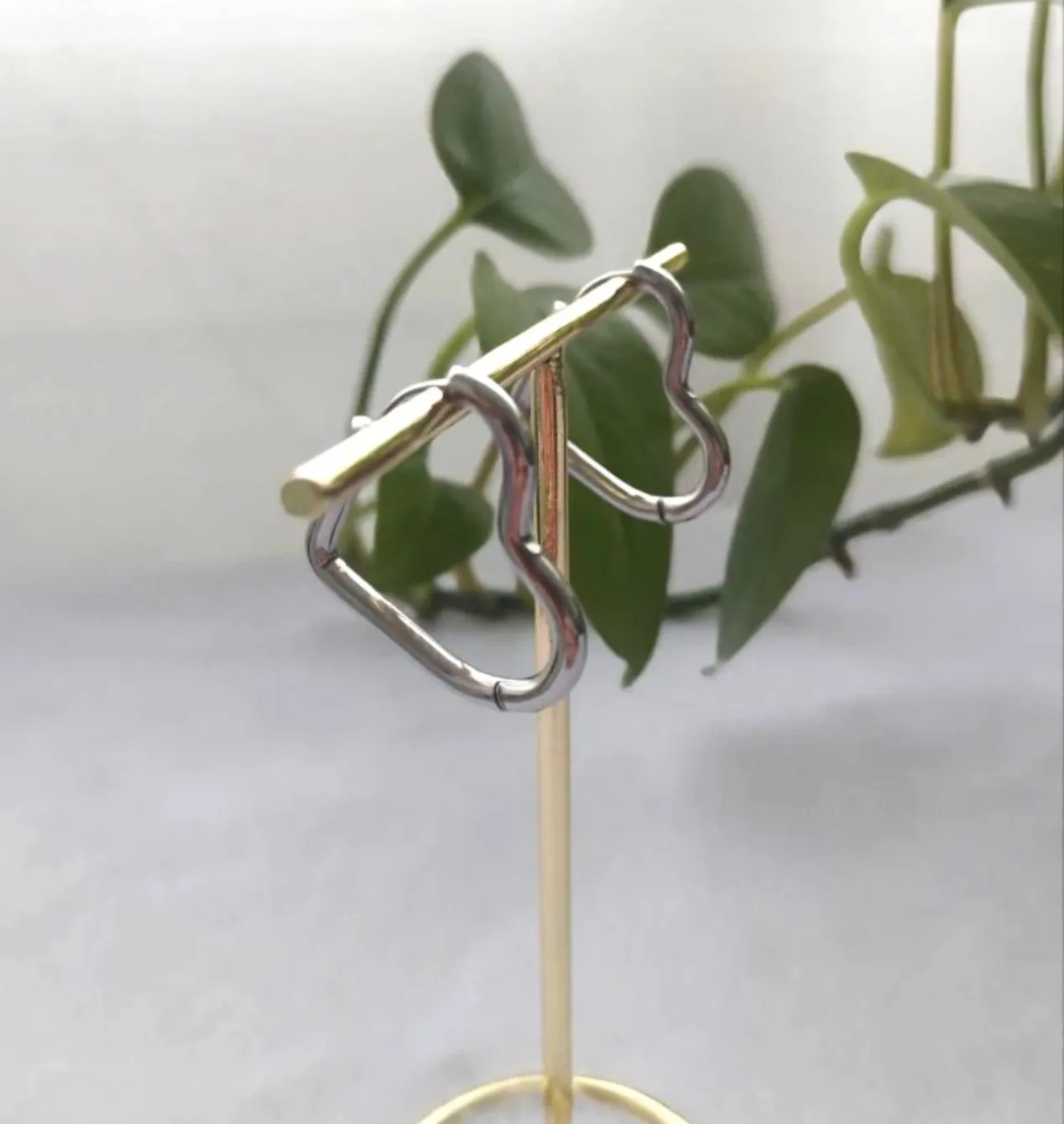 Pendientes Corazón Minimalistas en Acero Inoxidable