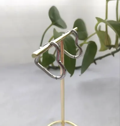Pendientes Corazón Minimalistas en Acero Inoxidable