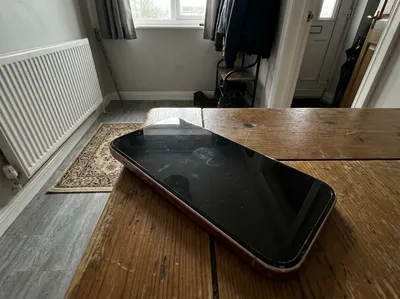 iPhone 16 Pro Rosa Oro