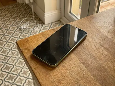 iPhone 13 verde