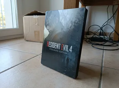 Resident Evil 4 edición Steelbook PS4 y PS5