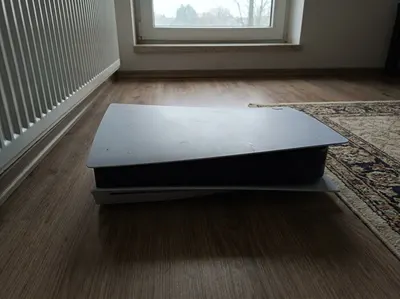 Playstation 5 Slim Sony Blanca y Negra