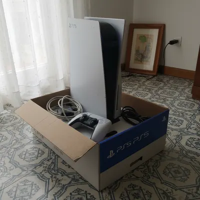 Consola PS5 Sony Blanca de 1 TERA en su caja