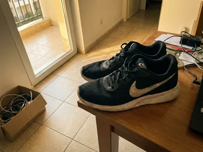 Nike negras básicas