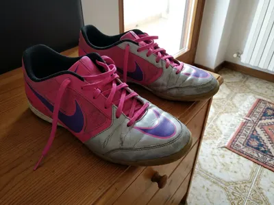 Zapatillas Nike Futbol Sala Pink/Silver. TALLA 34