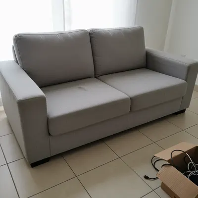 Sofá gris 2 plazas