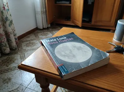 Libro Mala Luna Rosa Huertas Edelvives