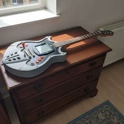 Guitarra TV Guitar Knight con Juegos Integrados