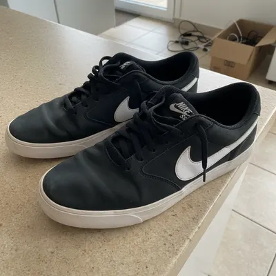 Nike SB Charge Zapatillas Nobuk Negras